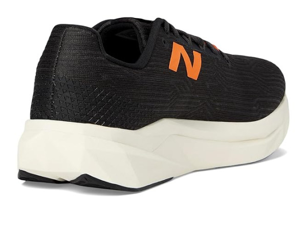 New Balance FuelCell Propel v5