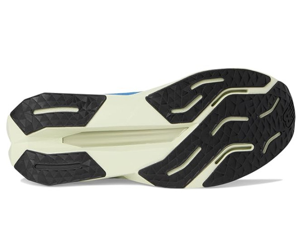 New Balance FuelCell Propel v5