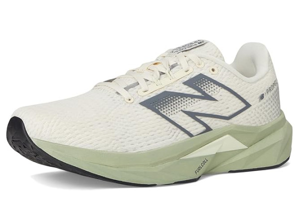 New Balance FuelCell Propel v5