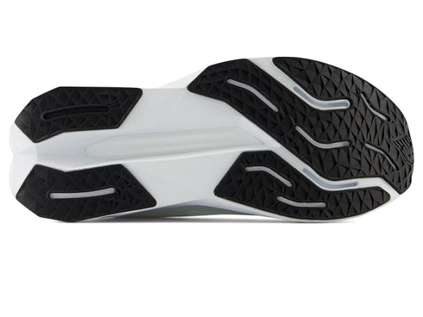 New Balance FuelCell Propel v5 New Balance FuelCell Propel v5