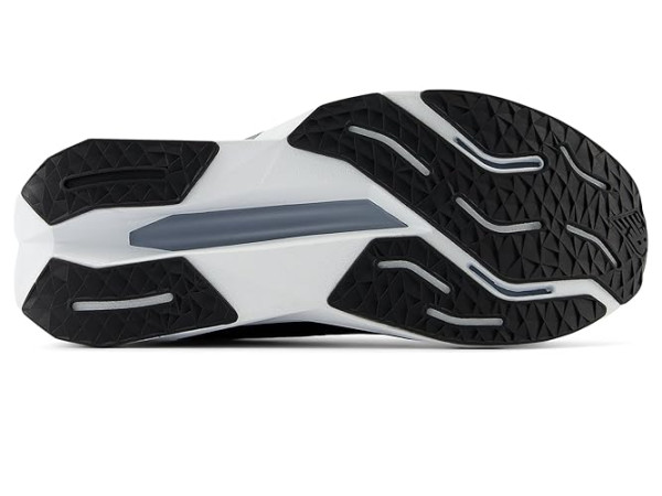 New Balance FuelCell Propel v5 New Balance FuelCell Propel v5