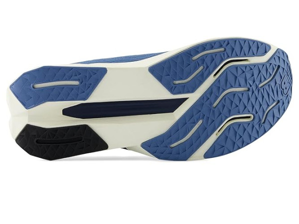 New Balance FuelCell Propel v5