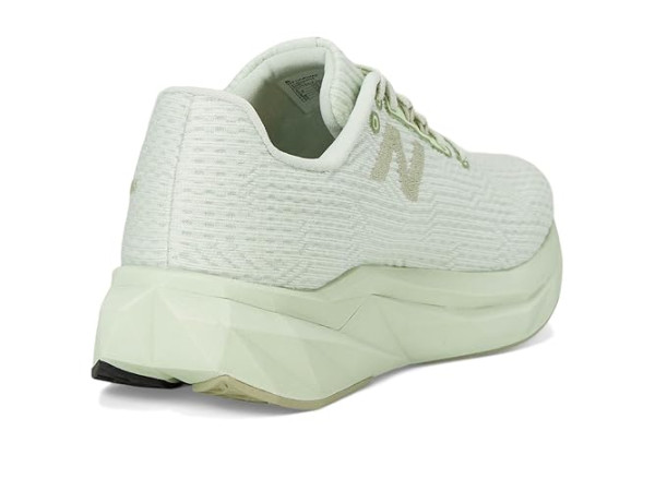 New Balance FuelCell Propel v5 New Balance FuelCell Propel v5