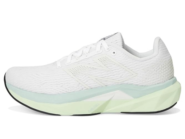 New Balance FuelCell Propel v5 New Balance FuelCell Propel v5