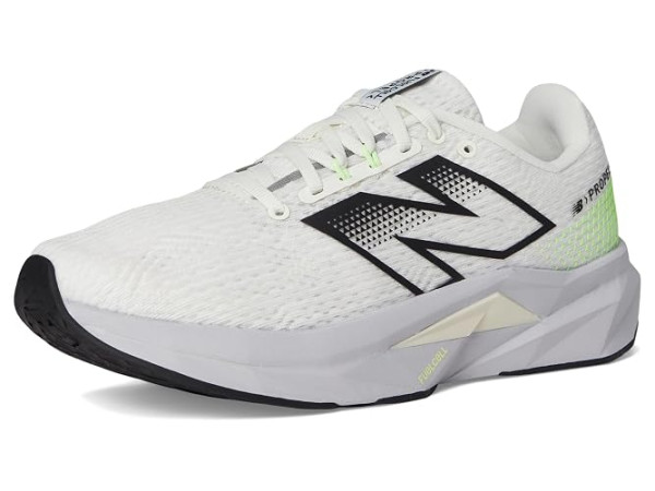 New Balance FuelCell Propel v5 New Balance FuelCell Propel v5