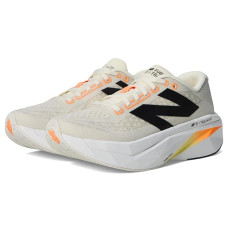 New Balance FuelCell SuperComp Trainer v3