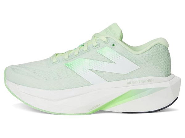 New Balance FuelCell SuperComp Trainer v3