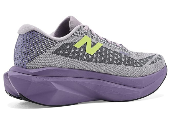 New Balance FuelCell SuperComp Trainer v3