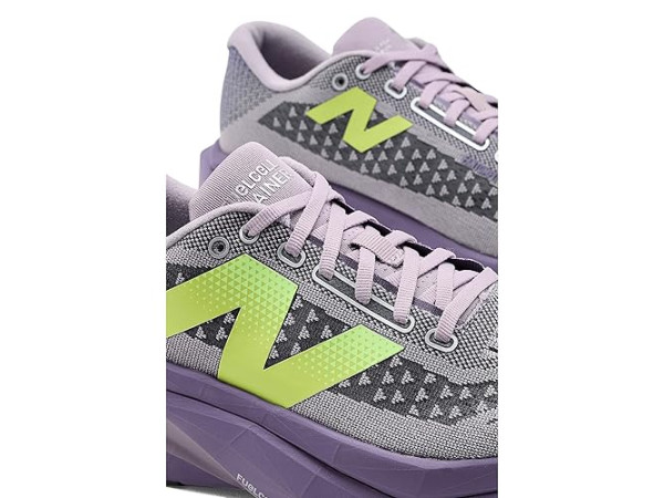New Balance FuelCell SuperComp Trainer v3