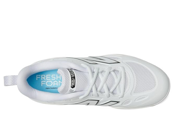 New Balance Fresh Foam Velov4 Molded Softball Cleats