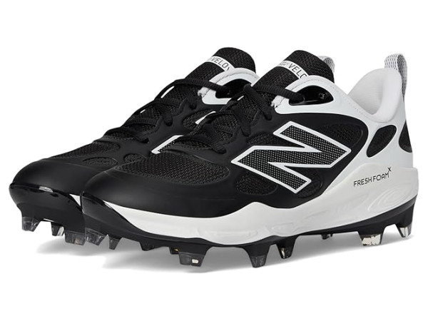 New Balance Fresh Foam Velov4 Molded Softball Cleats