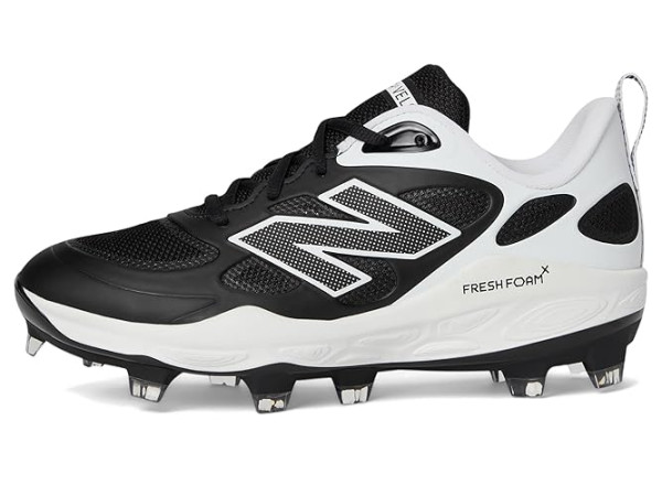 New Balance Fresh Foam Velov4 Molded Softball Cleats New Balance Fresh Foam Velov4 Molded Softball Cleats