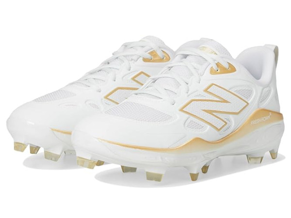 New Balance Fresh Foam Velov4 Molded Softball Cleats