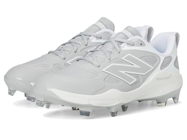 New Balance Fresh Foam Velov4 Molded Softball Cleats