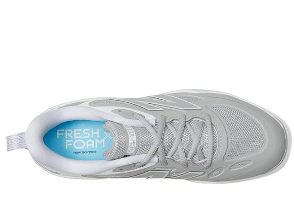 New Balance Fresh Foam Velov4 Molded Softball Cleats