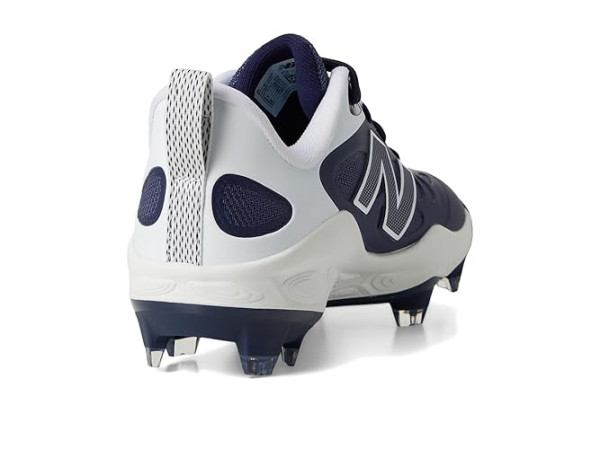 New Balance Fresh Foam Velov4 Molded Softball Cleats