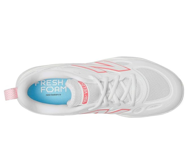 New Balance Fresh Foam Velov4 Molded Softball Cleats New Balance Fresh Foam Velov4 Molded Softball Cleats