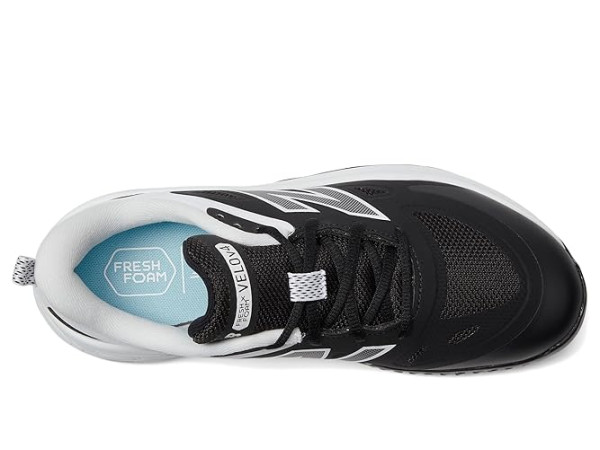 New Balance Fresh Foam Velov4 Turf-Trainer