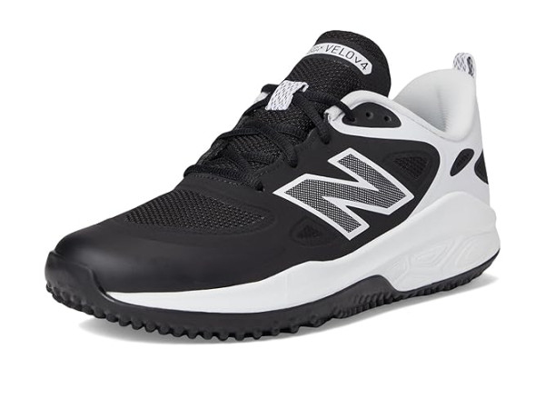 New Balance Fresh Foam Velov4 Turf-Trainer