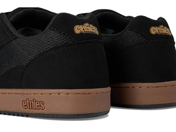 etnies Snake