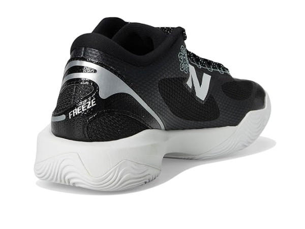 New Balance FreezeLX v5 Box Lacrosse Cleats New Balance FreezeLX v5 Box Lacrosse Cleats