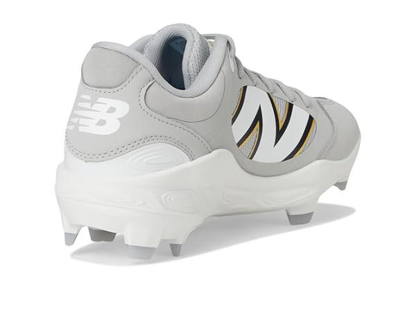 New Balance Fresh Foam 3000v7 Molded Baseball Cleats New Balance Fresh Foam 3000v7 Molded Baseball Cleats