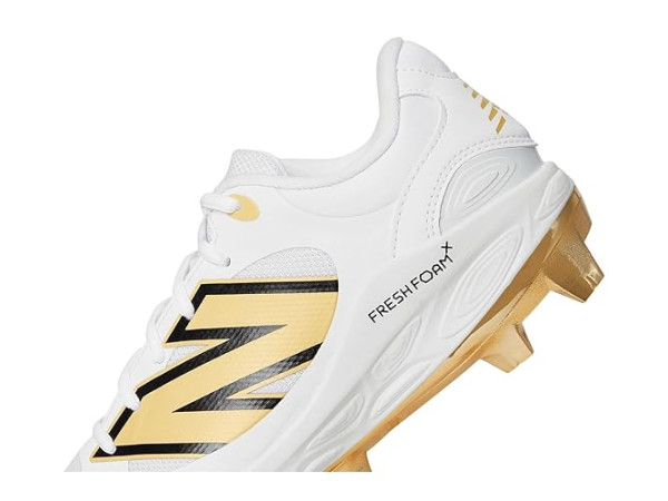 New Balance Fresh Foam 3000v7 Molded Baseball Cleats New Balance Fresh Foam 3000v7 Molded Baseball Cleats