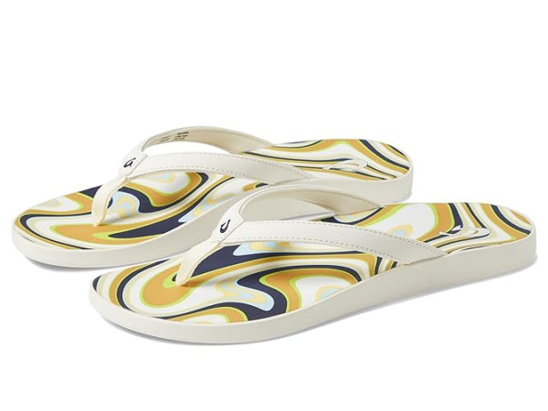 OluKai Puawe Sandal