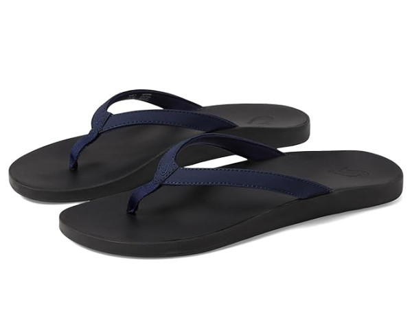 OluKai Puawe Sandal