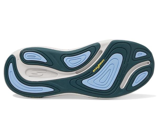 SKECHERS Max Cushioning Suspension Terrace Waterproof