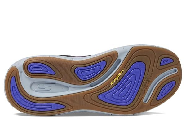 SKECHERS Max Cushioning Suspension Terrace Waterproof