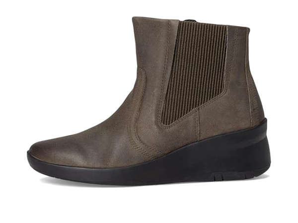 Clarks Suttyn Rae