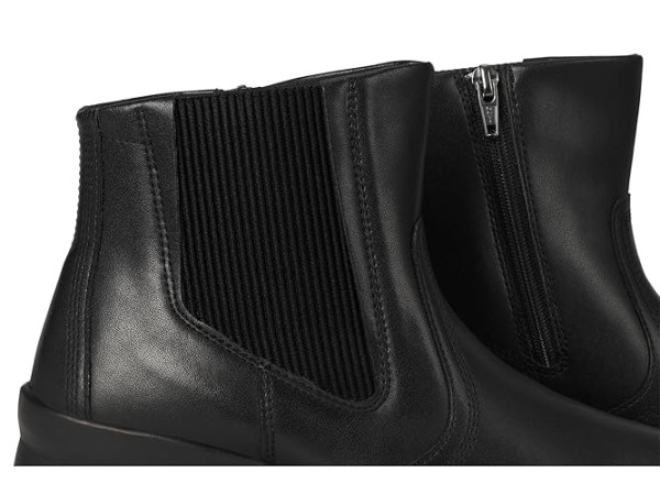 Clarks Suttyn Rae