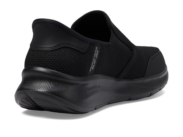 SKECHERS Equalizer 5.0 Drayze Hands Free Slip-In SKECHERS Equalizer 5.0 Drayze Hands Free Slip-In