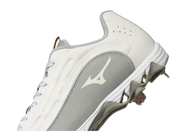 Mizuno 9-Spike Swift 8 Low Metal Mizuno 9-Spike Swift 8 Low Metal