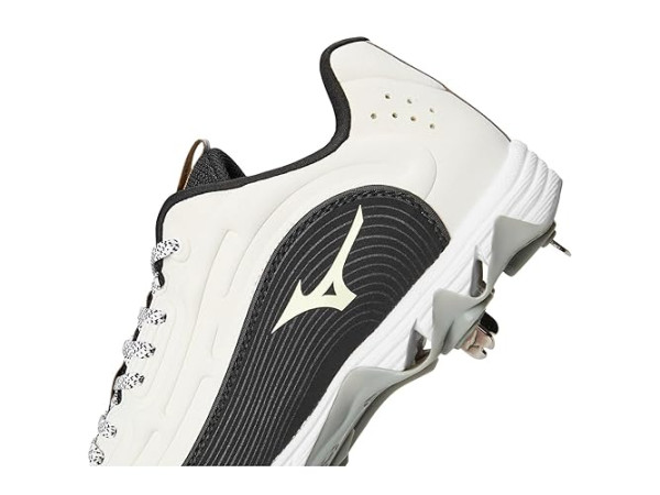 Mizuno 9-Spike Swift 8 Low Metal