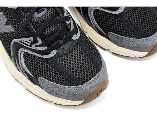 New Balance Classics 530