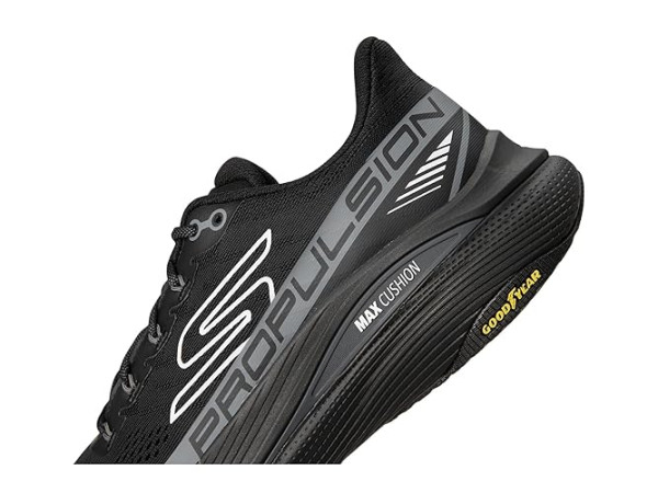 SKECHERS Max Cushioning Propulsion