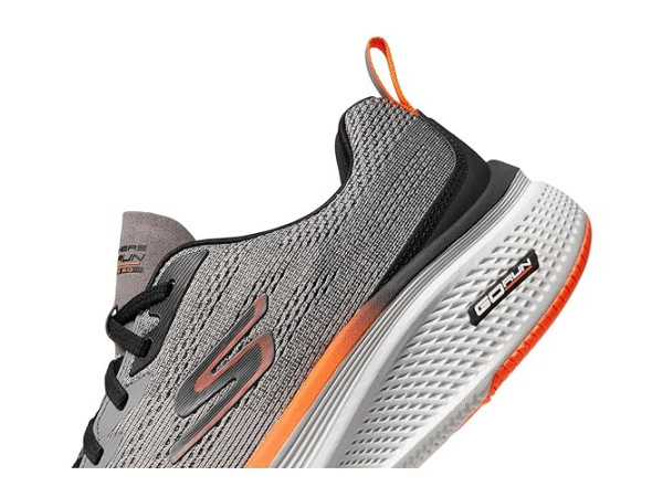 SKECHERS Go Run Elevate 2.0 - Fluid Motion SKECHERS Go Run Elevate 2.0 - Fluid Motion