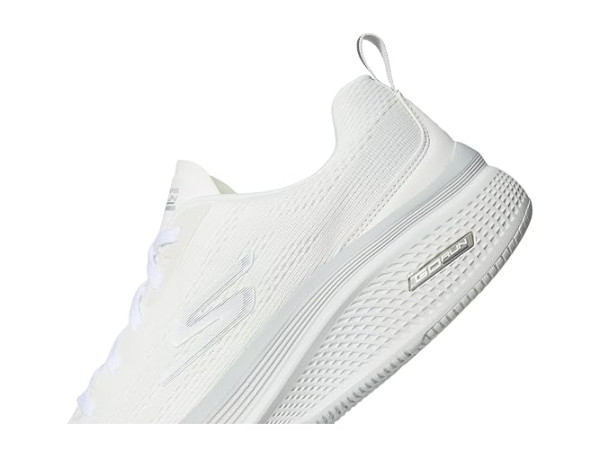 SKECHERS Go Run Elevate 2.0 - Fluid Motion SKECHERS Go Run Elevate 2.0 - Fluid Motion