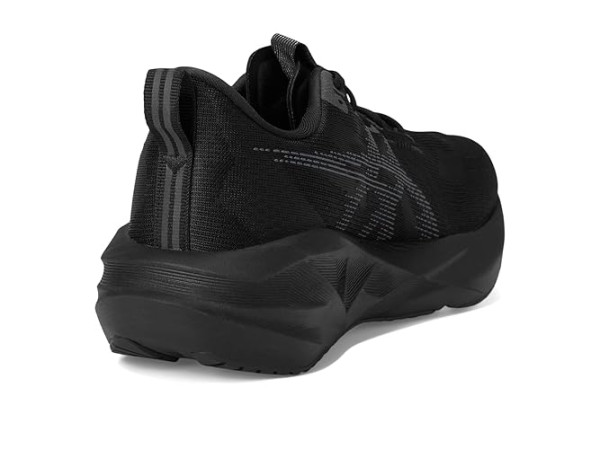 ASICS Novablast 5 ASICS Novablast 5