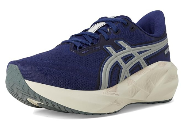 ASICS Novablast 5