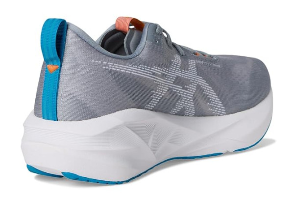 ASICS Novablast 5