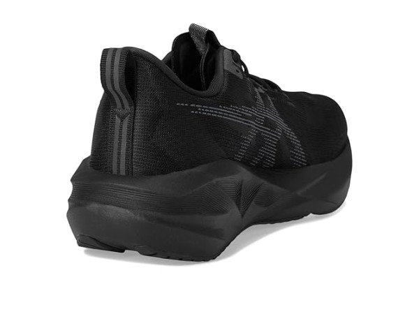 ASICS Novablast 5 ASICS Novablast 5
