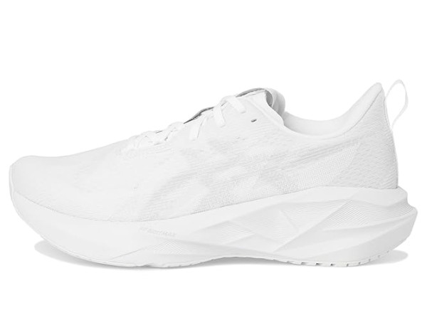 ASICS Novablast 5