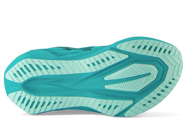 ASICS Novablast 5 ASICS Novablast 5