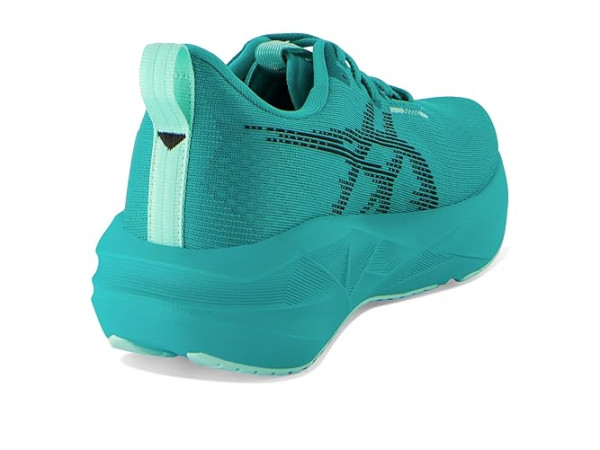 ASICS Novablast 5 ASICS Novablast 5