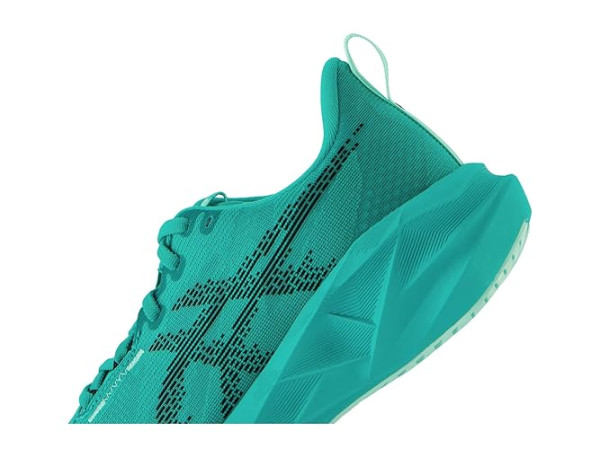 ASICS Novablast 5 ASICS Novablast 5