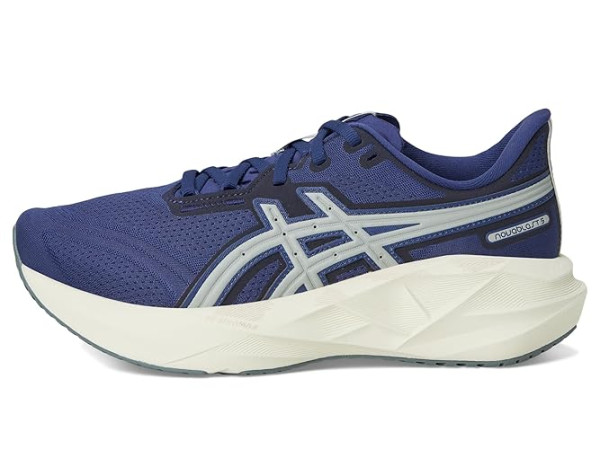 ASICS Novablast 5