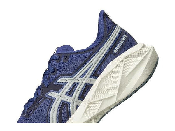 ASICS Novablast 5